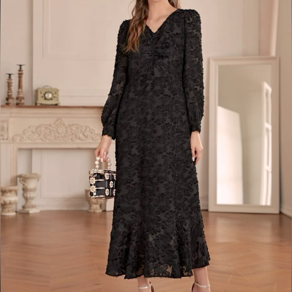 Beautiful Black Dress 🤍🖤